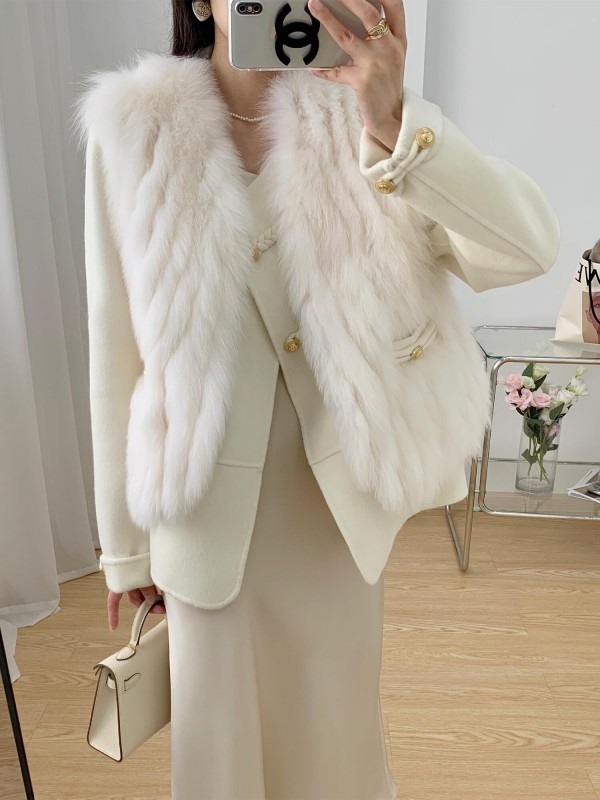 Winter new car strip fox fur vest coat female young style cashmere woolen color: green beige purple gray gray milk tea